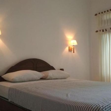 Almaida II Gili Trawangan Bed & Breakfast エクステリア 写真