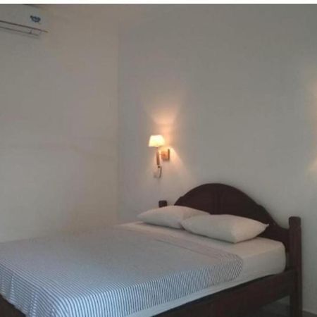 Almaida II Gili Trawangan Bed & Breakfast エクステリア 写真