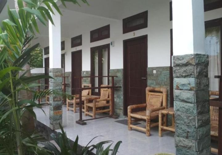 Almaida II Gili Trawangan Bed & Breakfast エクステリア 写真