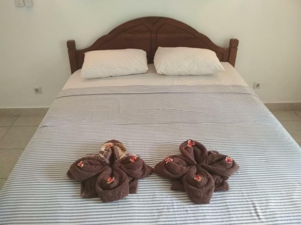 Almaida II Gili Trawangan Bed & Breakfast エクステリア 写真