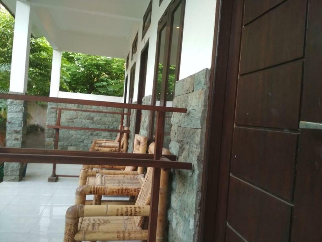 Almaida II Gili Trawangan Bed & Breakfast エクステリア 写真